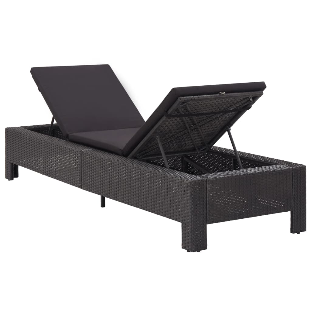 Lettino Prendisole Con Cuscino Nero In Polyrattan